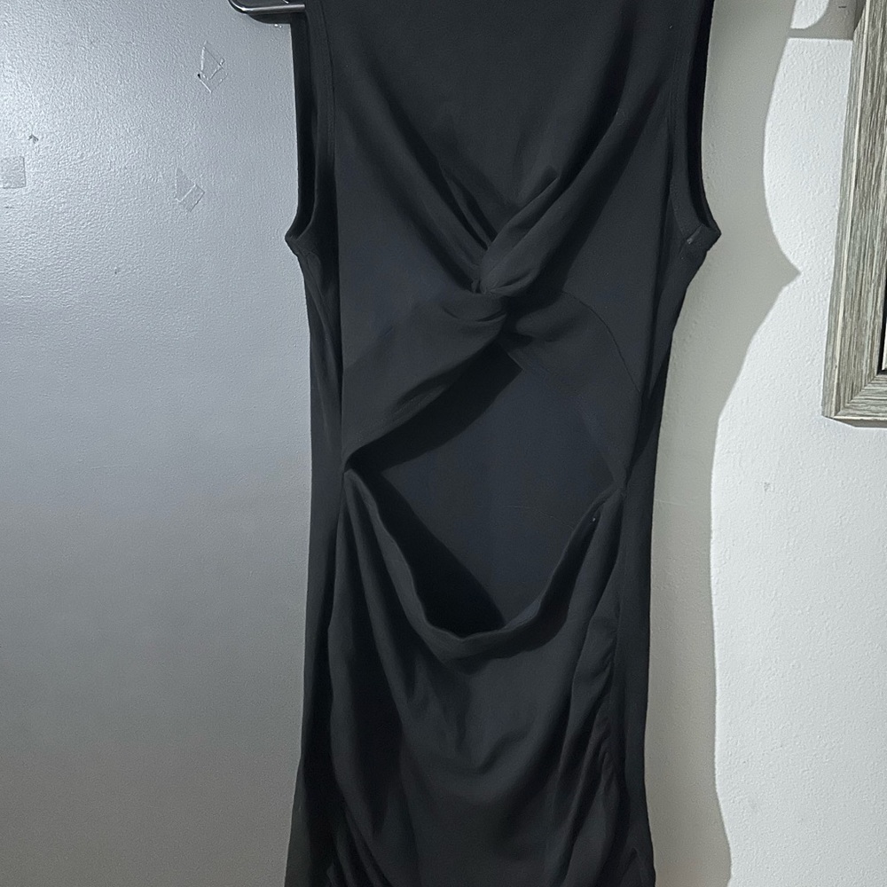 Elegant Black Sleeveless Dress
